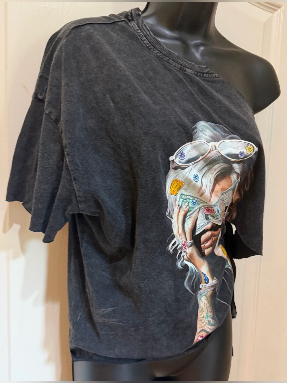 Black Graphic Money Face Portrait graphic tee size M - Picture 4 of 5